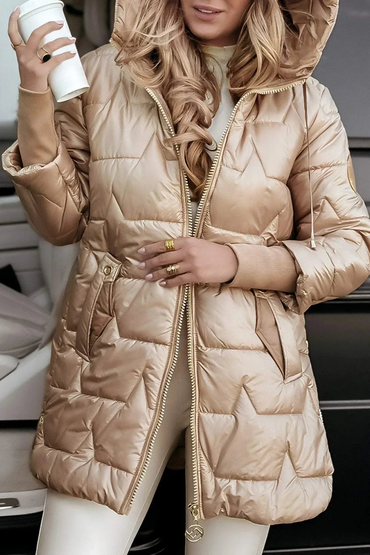 Carina – Warme gewatteerde winterjas met capuchon